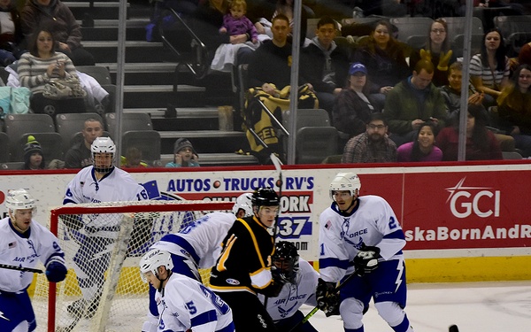 Army skates to 5-0 hockey win over Air Force