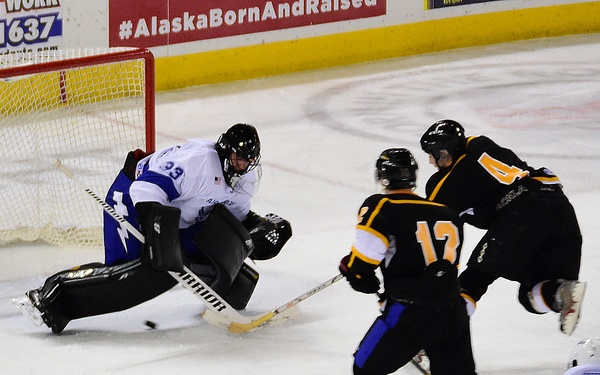 Army skates to 5-0 hockey win over Air Force