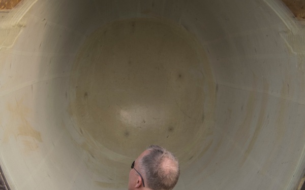 386th EMXS maintainers replace C-130H radome