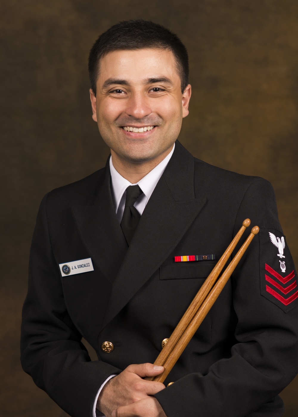 Navy Petty Officer 1st Class Gonzalez supports the 58th Presidential Inauguration