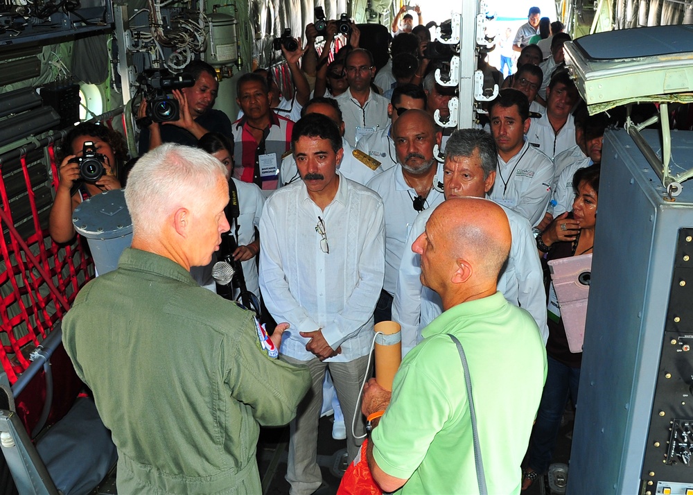 NOAA, Hurricane Hunters team up for awareness tour