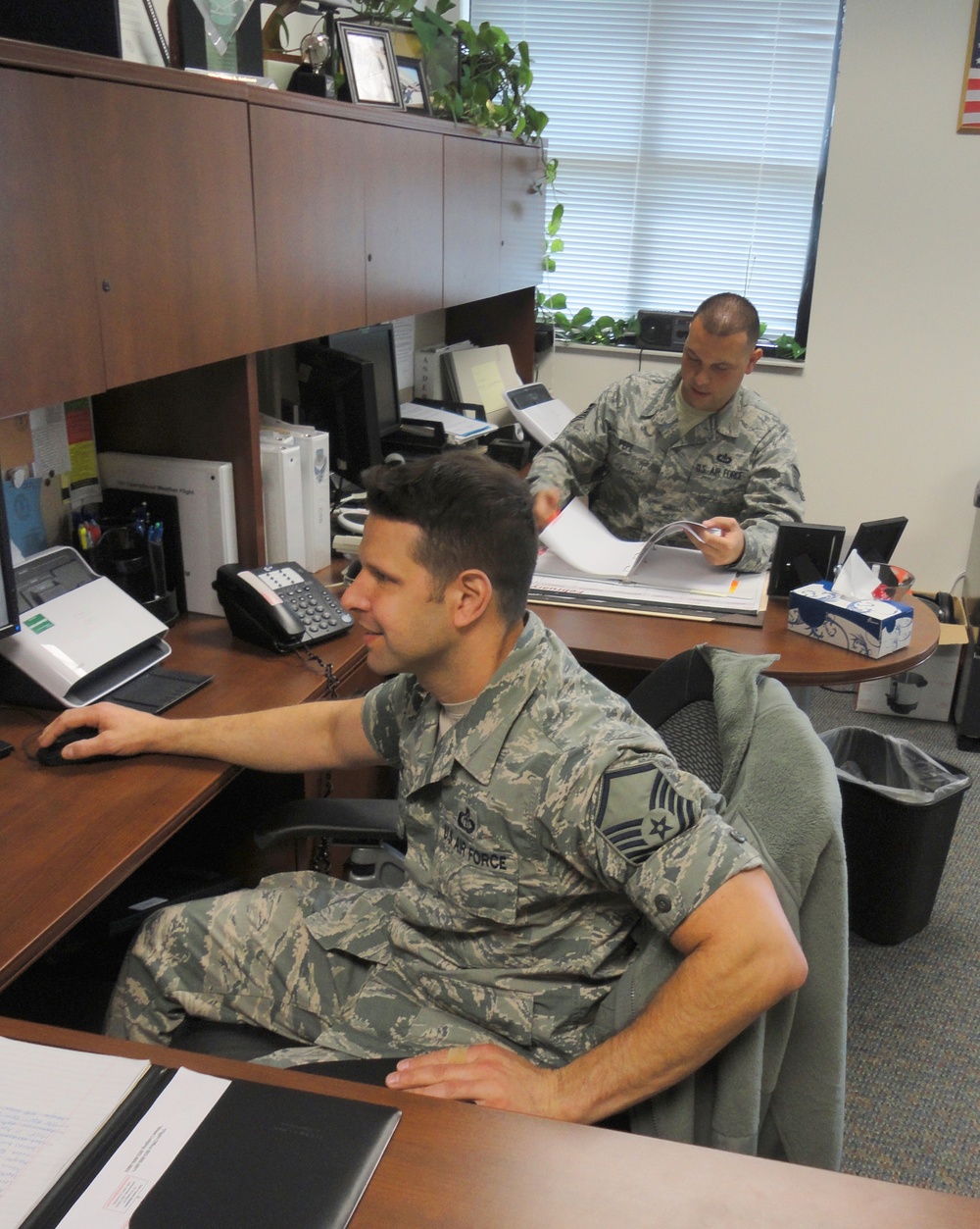 5th Operational Weather Flight Airmen earn Air Force awards