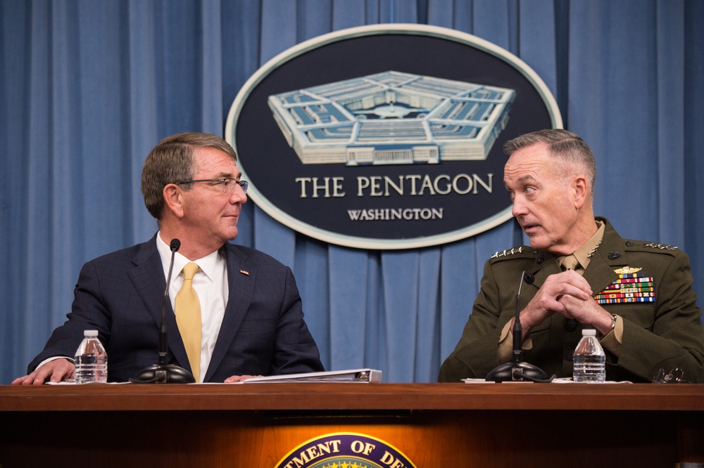 CJCS and SECDEF Carter hold last press conference together