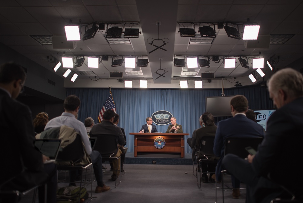 CJCS and SECDEF Carter hold last press conference together