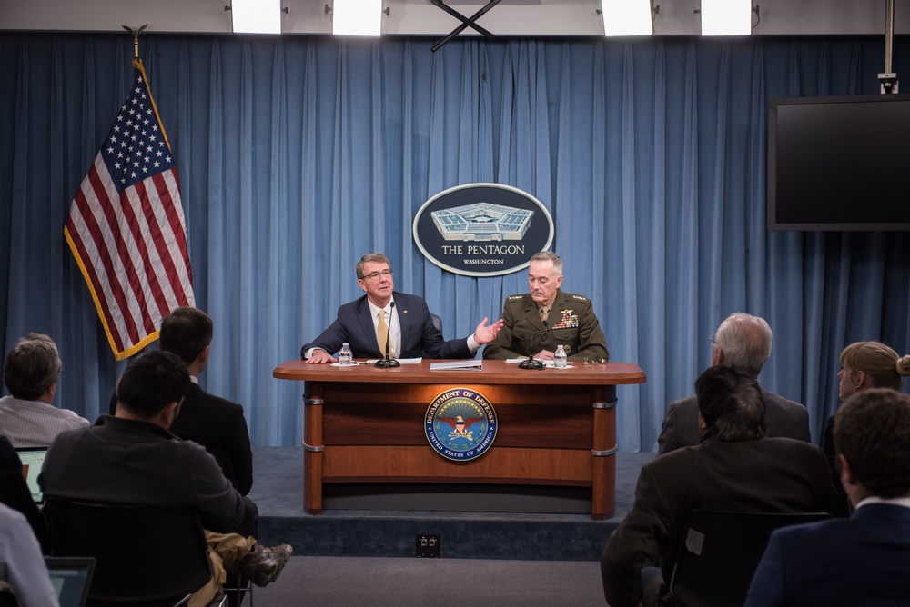 CJCS and SECDEF Carter hold last press conference together