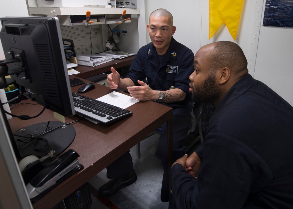 USS John S. McCain Conducts Routine Patrol of South China Sea