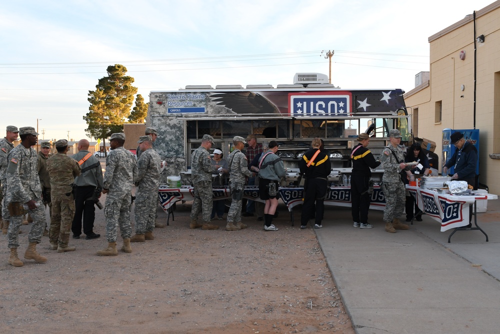 USO and 642nd RSG host ‘Party in the Desert’
