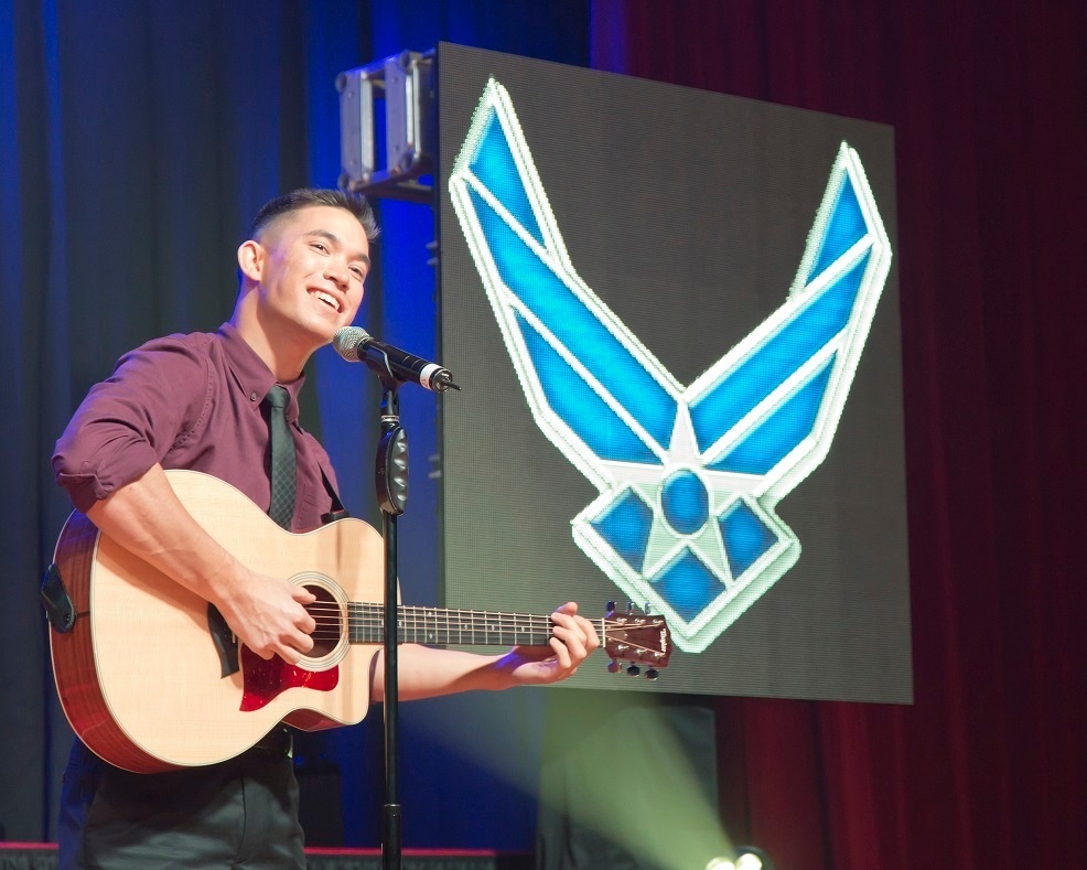 2016 Air Force Entertainer of the Year voting begins
