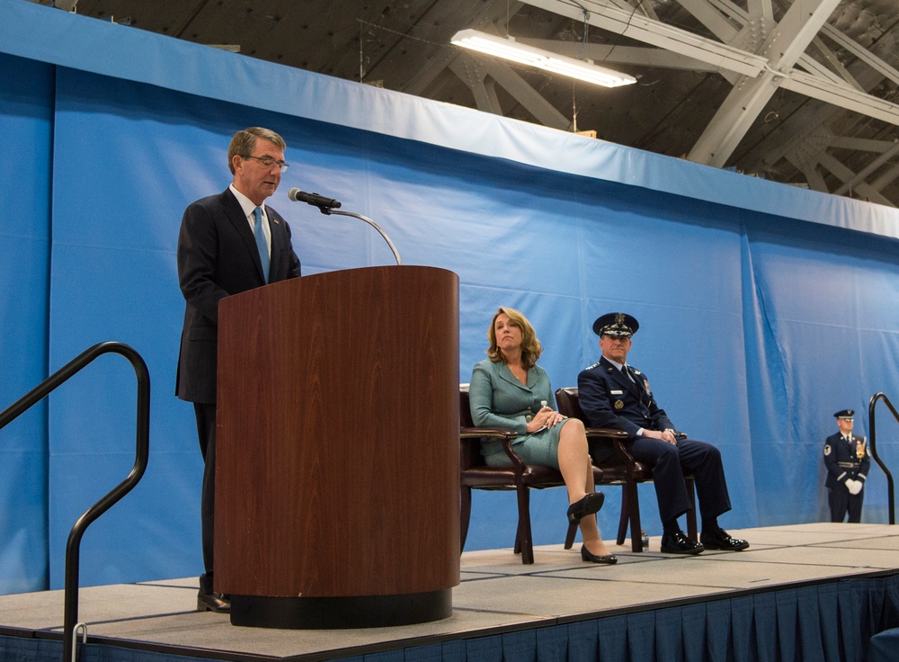 SD attends SecAF farewell