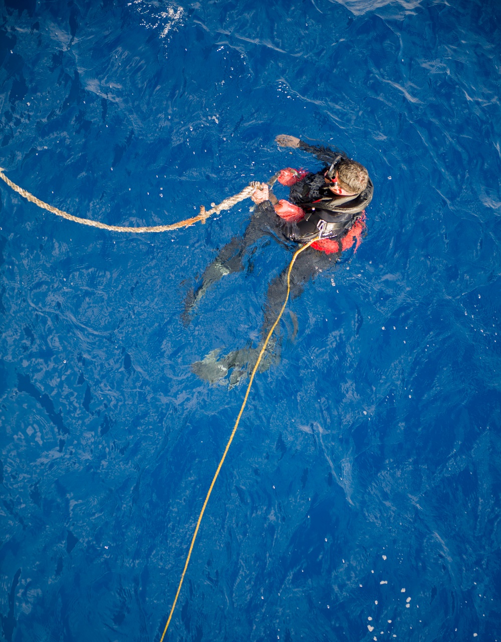 USS Lake Champlain (CG 57) Man Overboard Drill