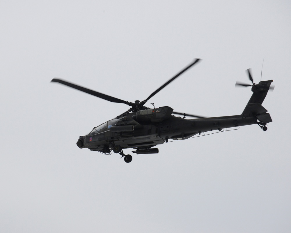 AH 64D Apache Longbow attack helicopter