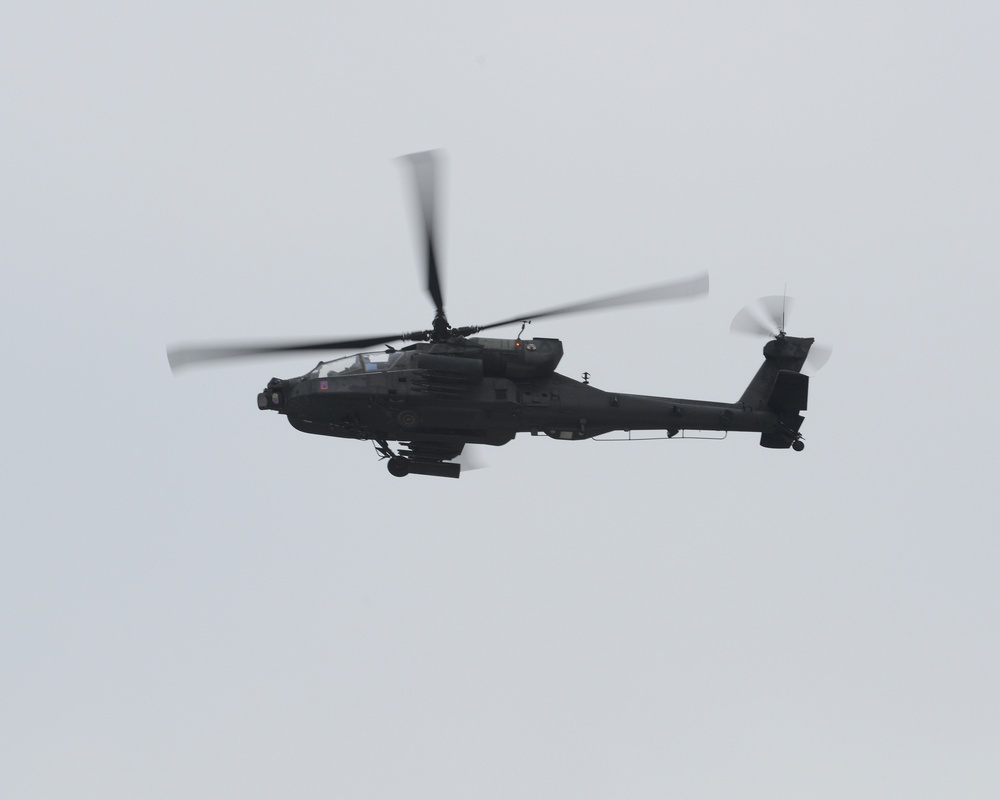 AH 64D Apache Longbow attack helicopter