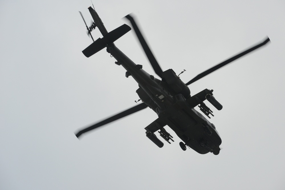 AH 64D Apache Longbow attack helicopter