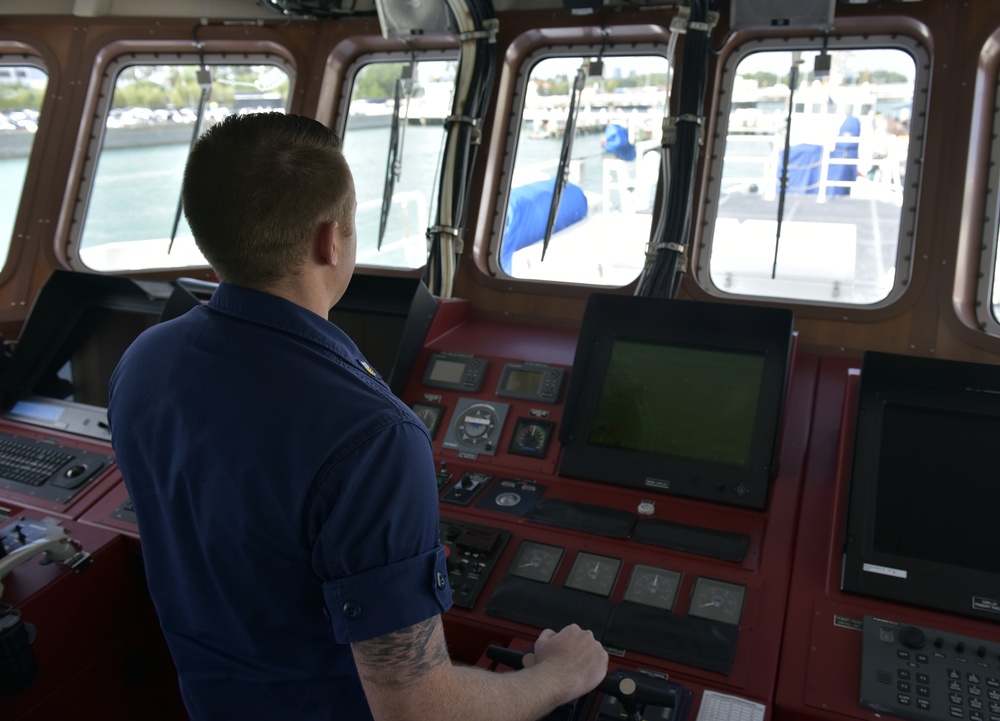 Coast Guardsman demonstrates capabilities of Fast Response Cutter
