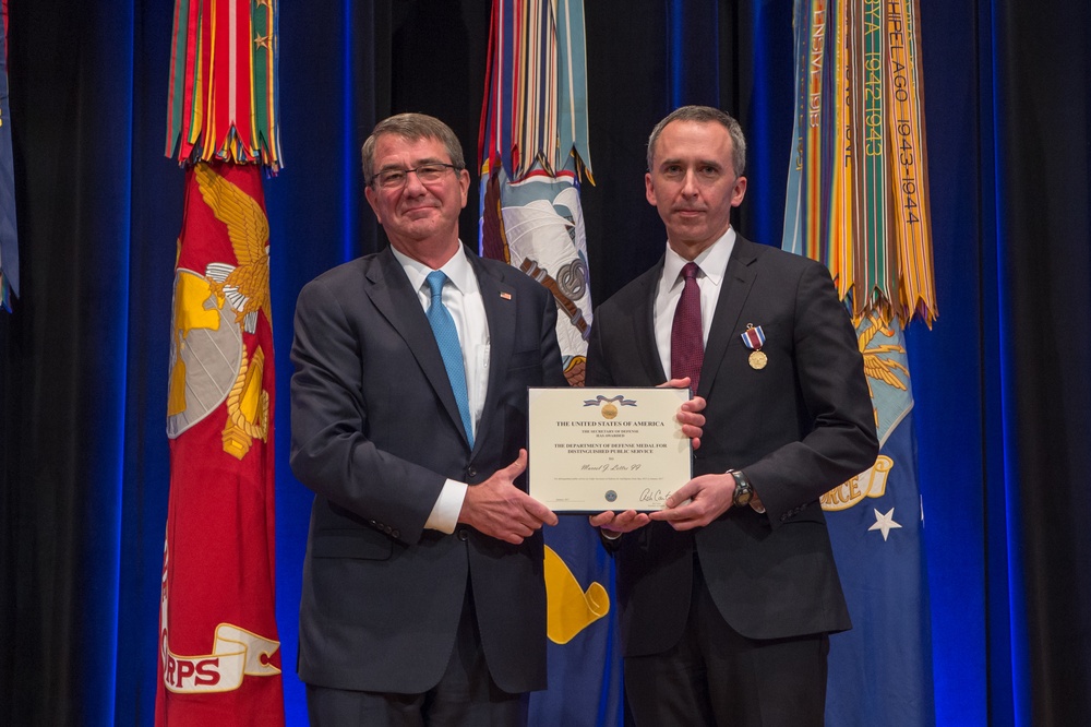 SD recognizes Under Secretaries of Defense