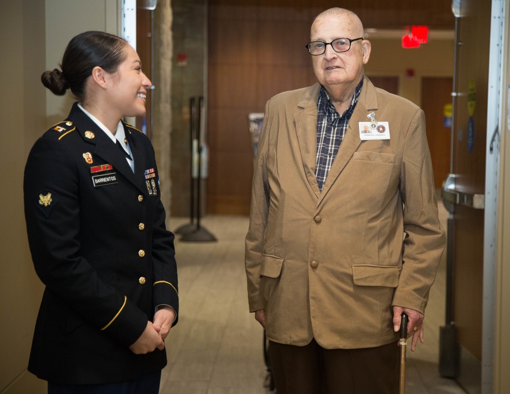 U.S. Navy Band offers concert to retired veterans home
