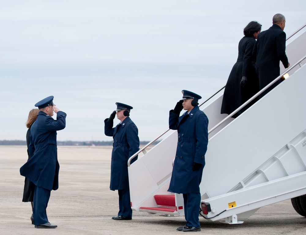 89th AW supports president’s farewell flight