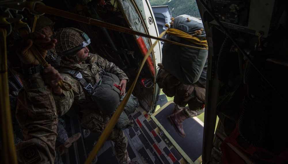 A Day in the Life of a Paratrooper