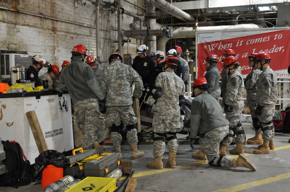 Minnesota Military, Civilian Response Agencies Train for Super Bowl 2018