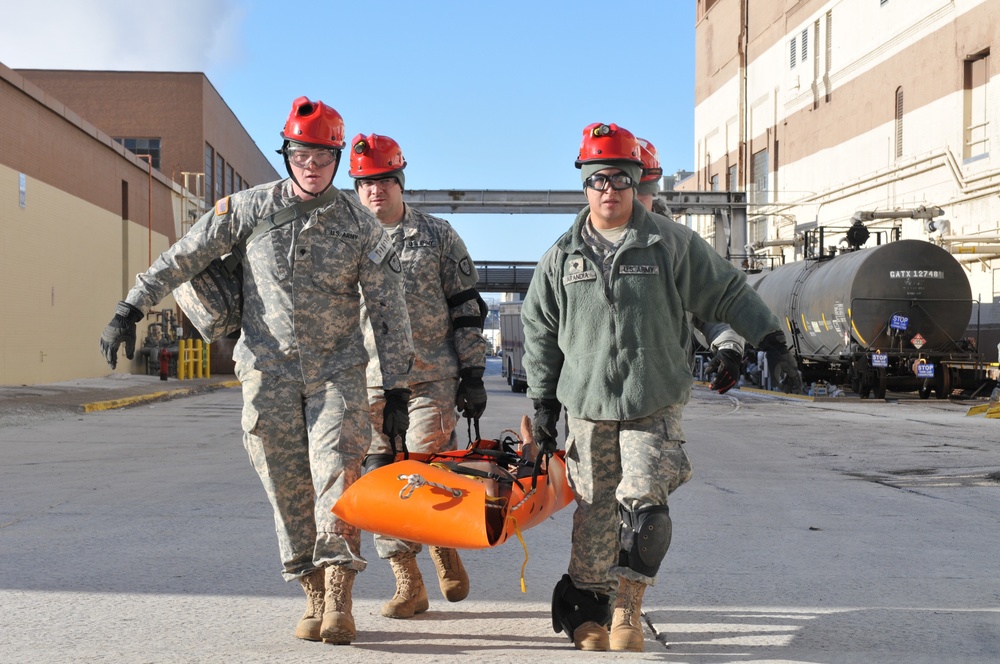 Minnesota Military, Civilian Response Agencies Train for Super Bowl 2018