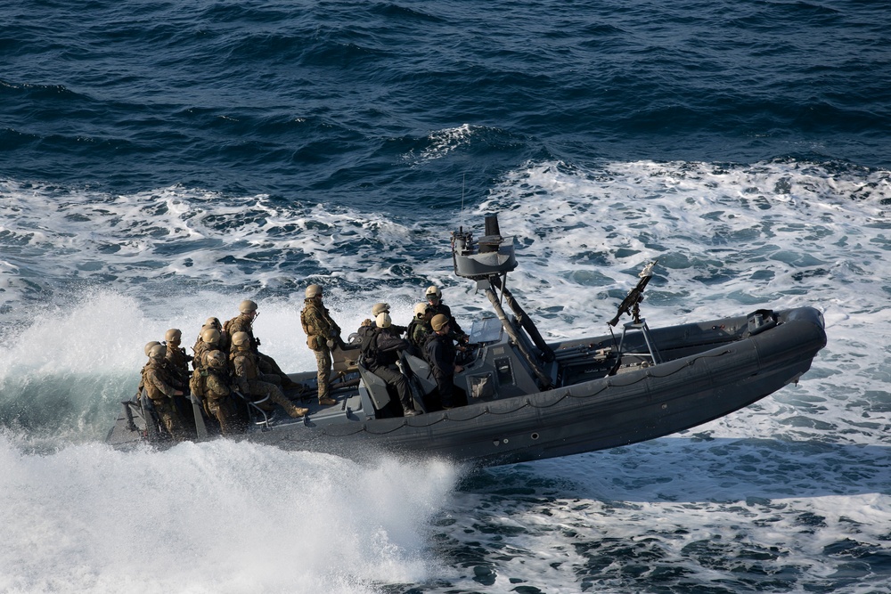 Maritime Raid Force conducts a VBSS