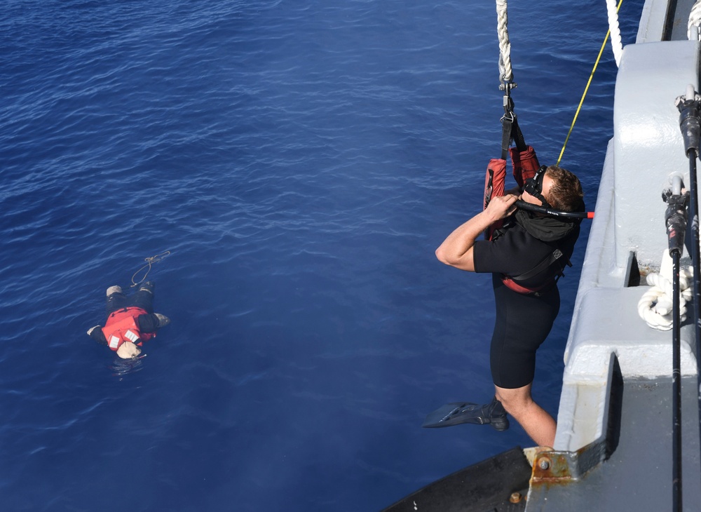 USS Wayne E. Meyer (DDG 108) completes man overboard drill