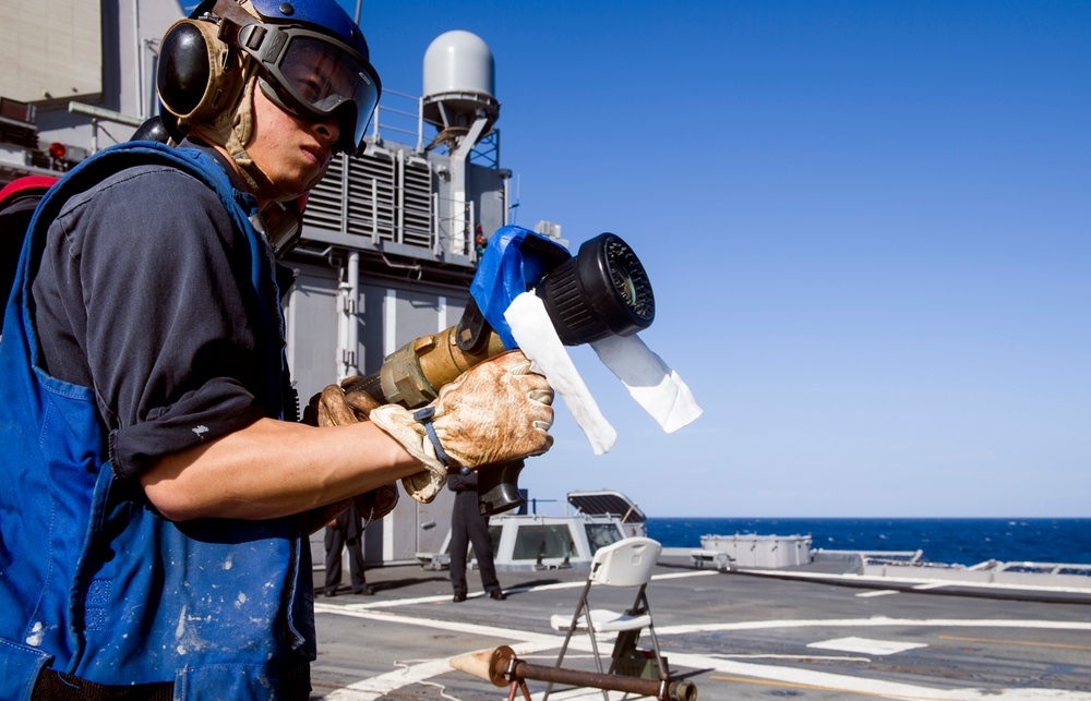 USS Lake Champlain (CG 57) Flight Deck Drill