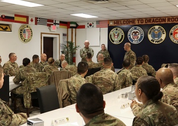Lt. Gen. Luckey visits 1CD RSSB at BAF