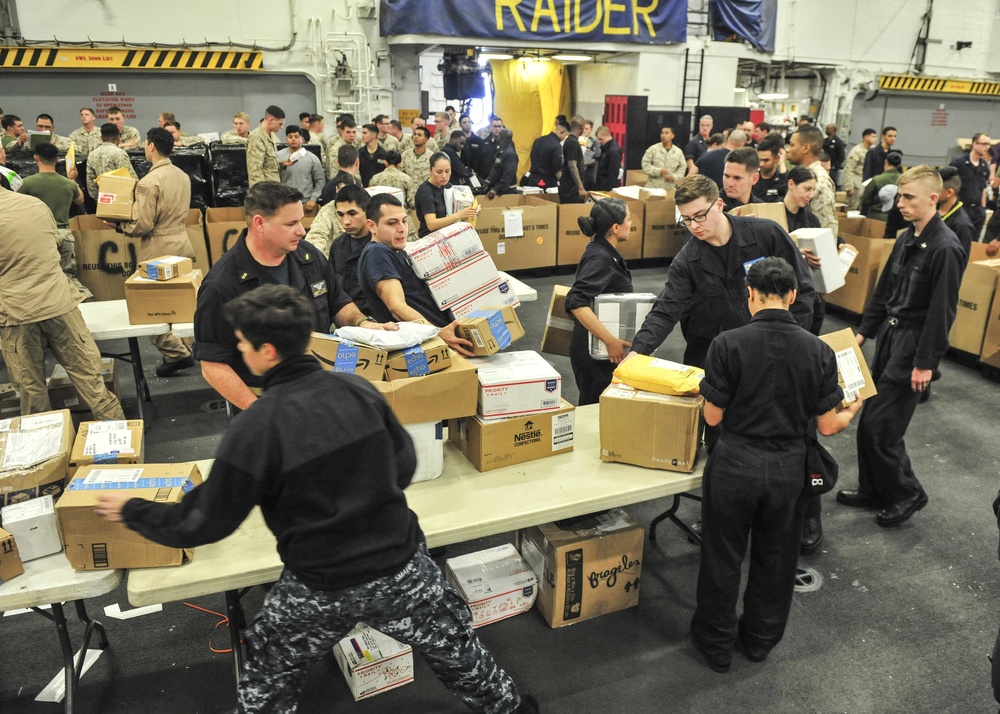 USS Makin Island Mail Delivery