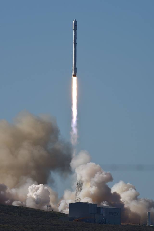 Falcon 9 launches from Vandenberg Air Force Base
