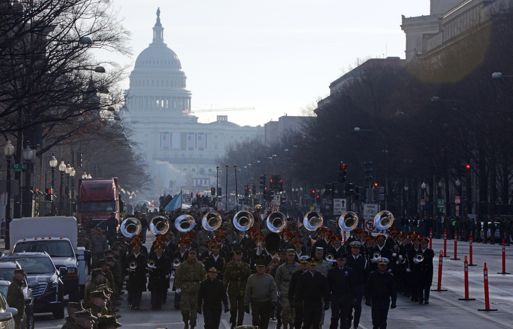 Soldiers dress rehearse for 58th presidential inauguration