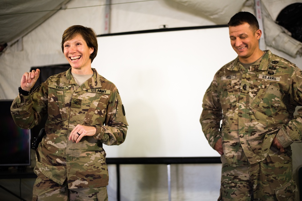 Brigade Commander visits 28th CSH