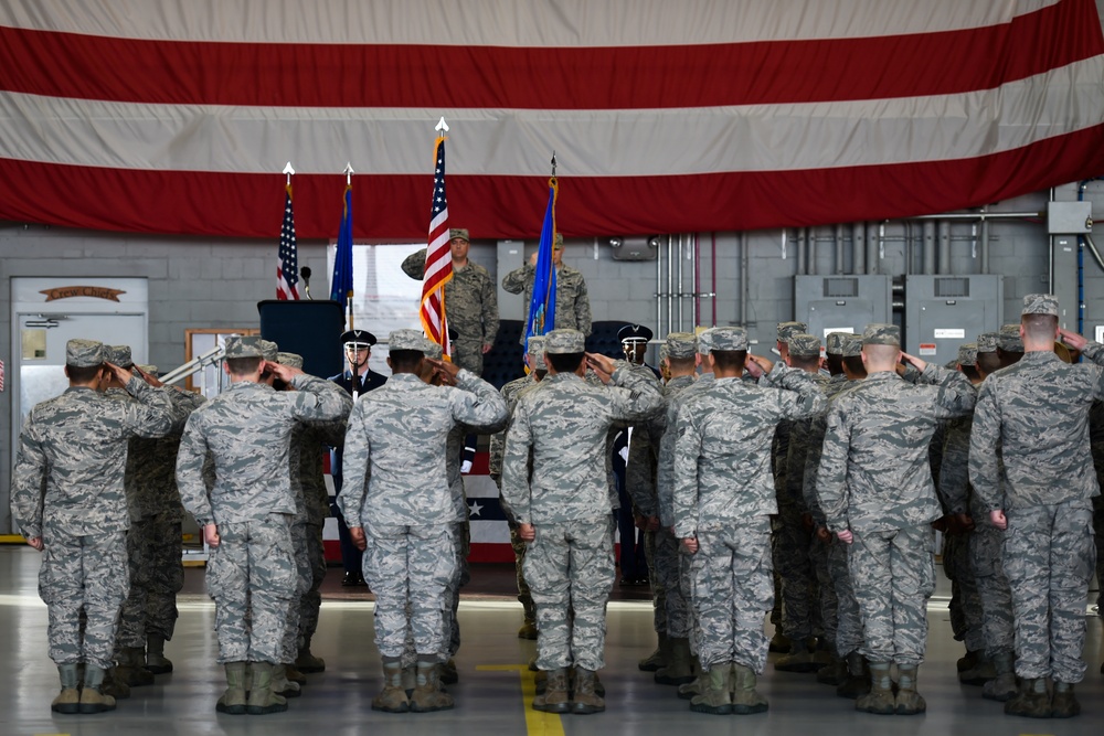 Broyles assumes command of 1st SOAMXS