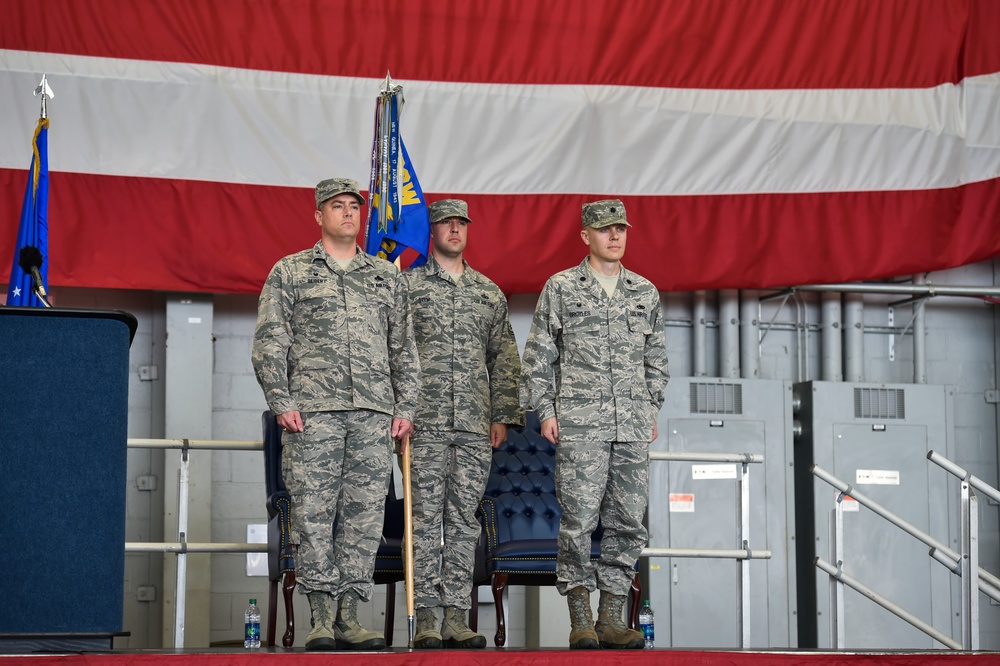 Broyles assumes command of 1st SOAMXS