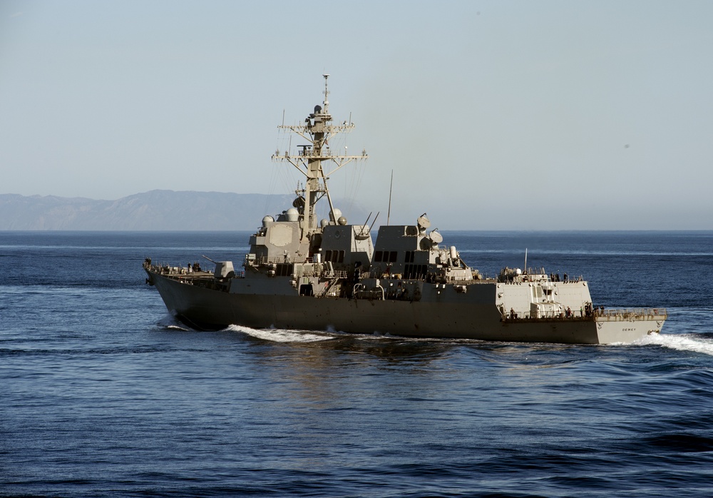 USS Dewey (DDG 105) Show of Force Transit