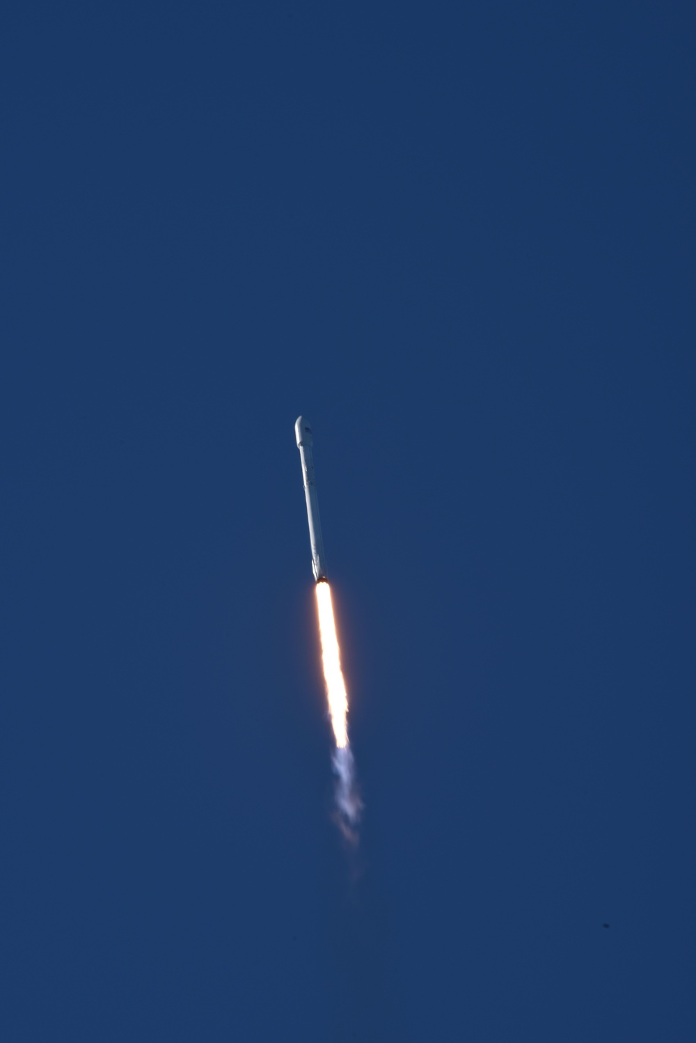 Falcon 9 launches from Vandenberg Air Force Base