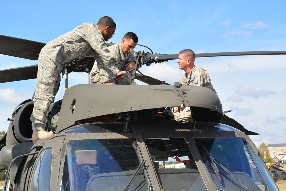 Meet Your Army: Black Hawk instructor aims for a life more than ordinary