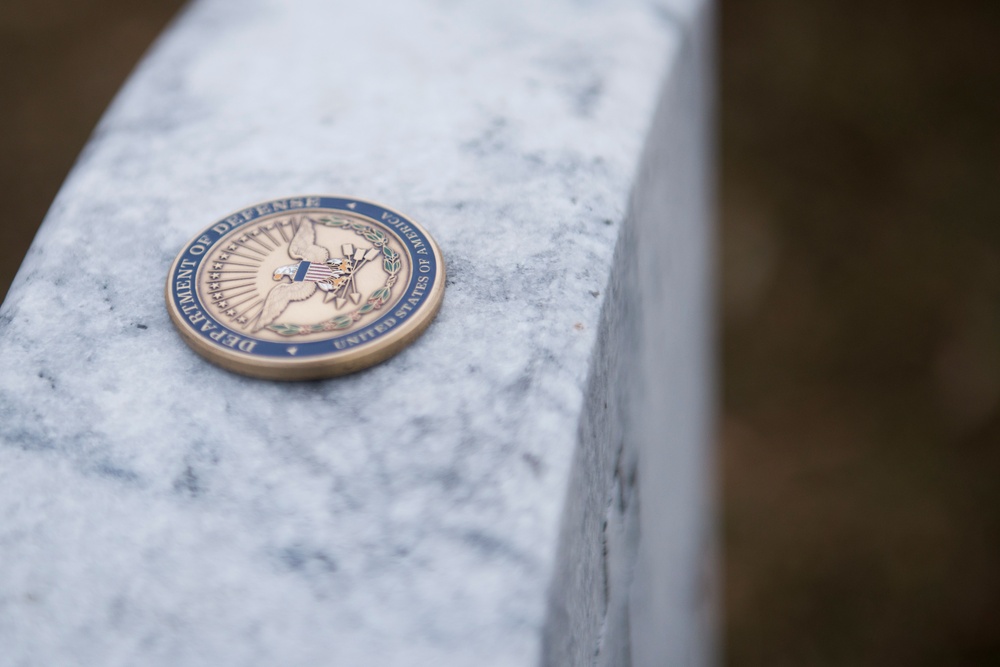 Secretary of Defense Ashton B. Carter visits graves in Section 60 of Arlington National Cemetery