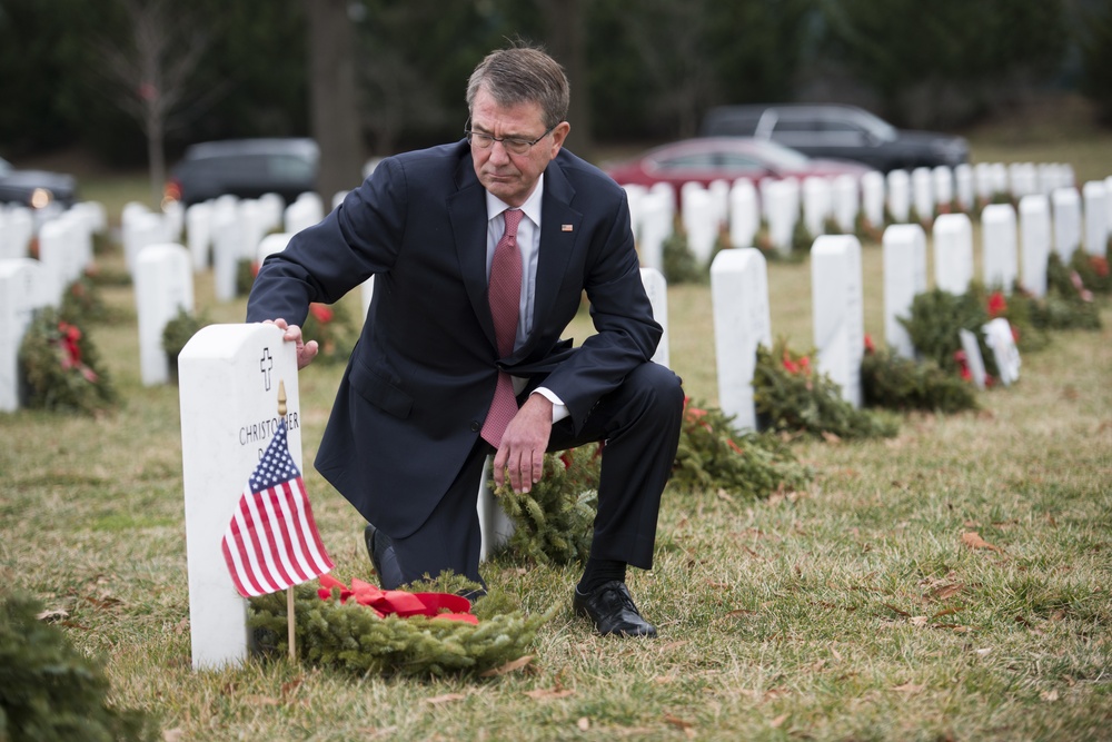 Secretary of Defense Ashton B. Carter visits graves in Section 60 of Arlington National Cemetery