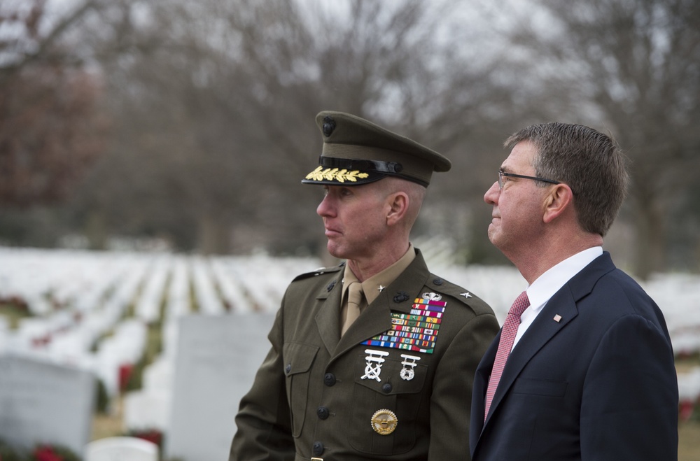 SD visits Arlington Cemetery on last day in office
