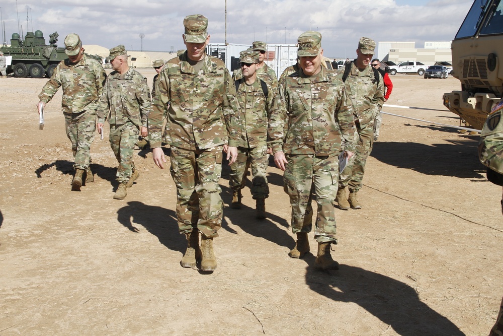 Army senior leaders meet at Bliss for command post huddle