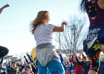 12,000 participate in race event at Yokota