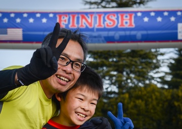 12,000 participate in race event at Yokota