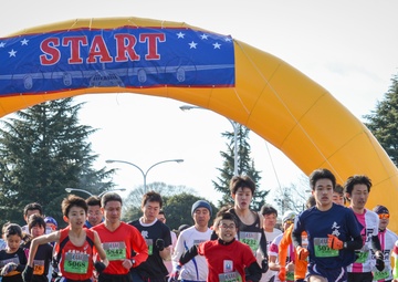 12,000 participate in race event at Yokota
