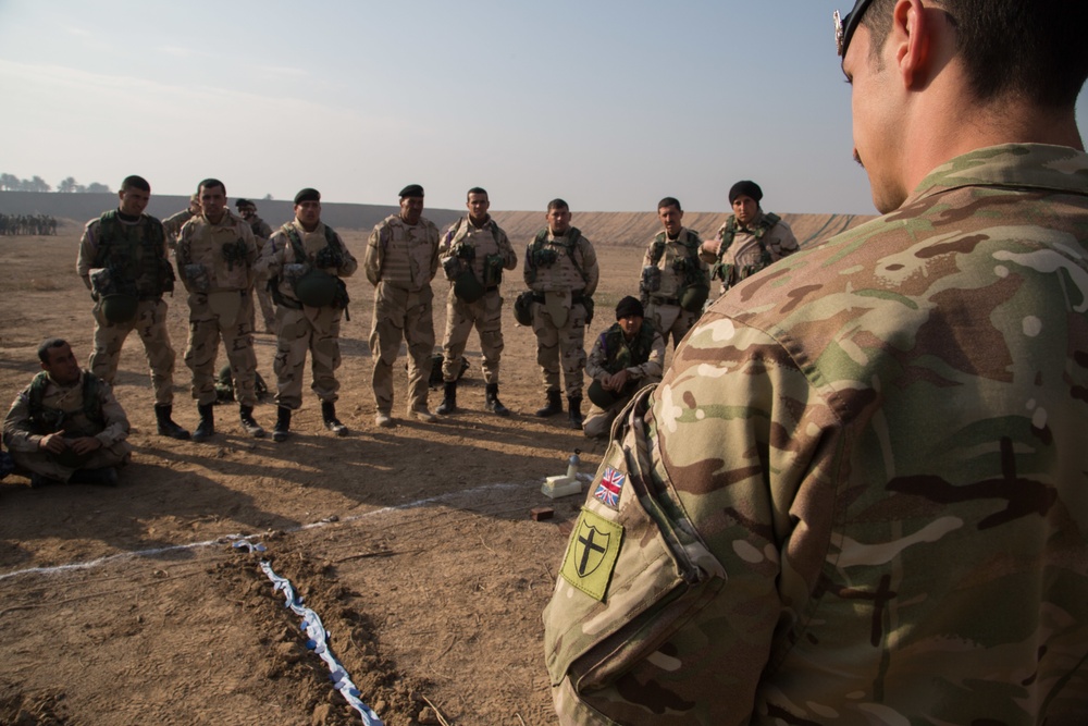 Coalition forces train ISF on improved explosive device detection