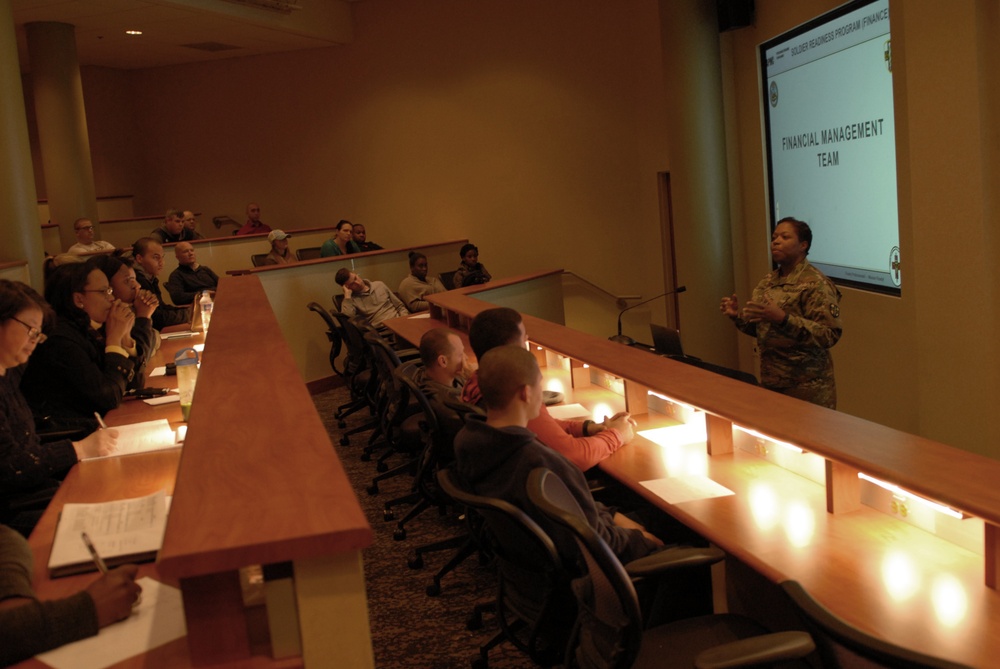 Finance officer briefs Soldiers on financial readiness