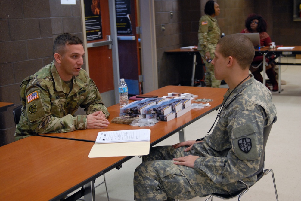 U.S. Army Reserve Soldiers discuss spiritual resilience