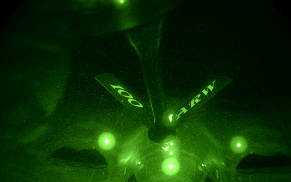 USAFE refuels B-2 for fight against ISIL