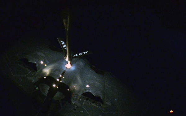 USAFE refuels B-2 for fight against ISIL