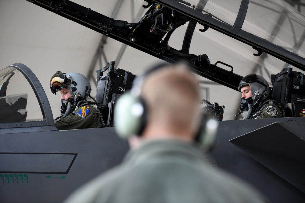 Pilots prepare for takeoff during Razor Talon